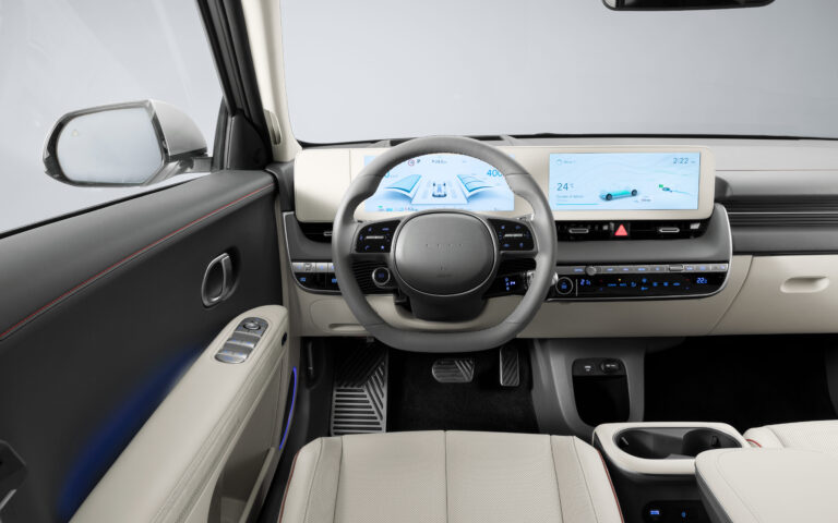 2024 Hyundai Ioniq 5 SE AWD Interior Images
