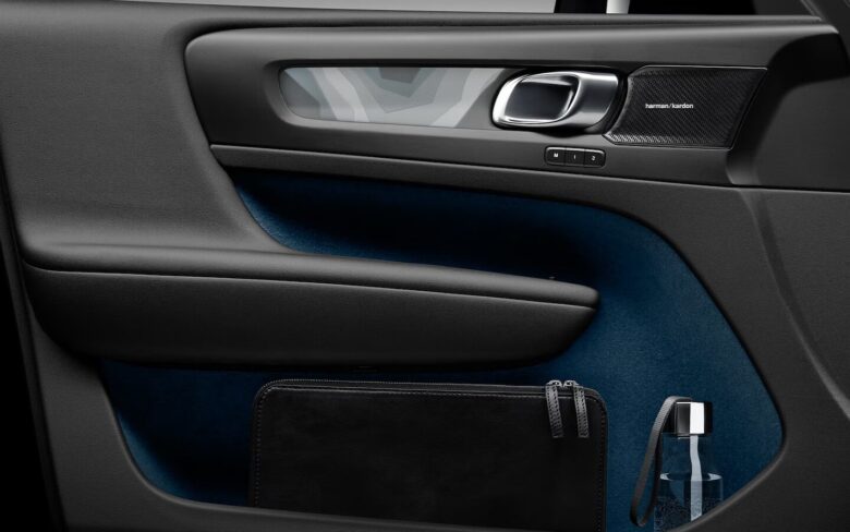 2024 Volvo C40 Recharge Interior Image 10