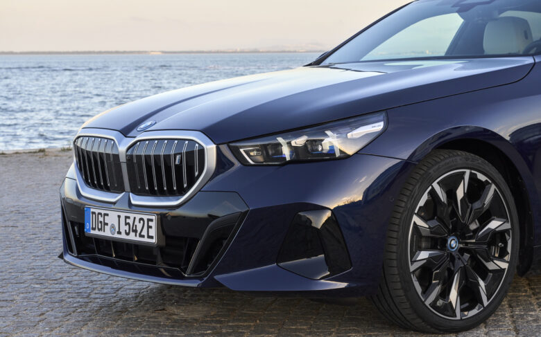 BMW i5 sales exterior image 3