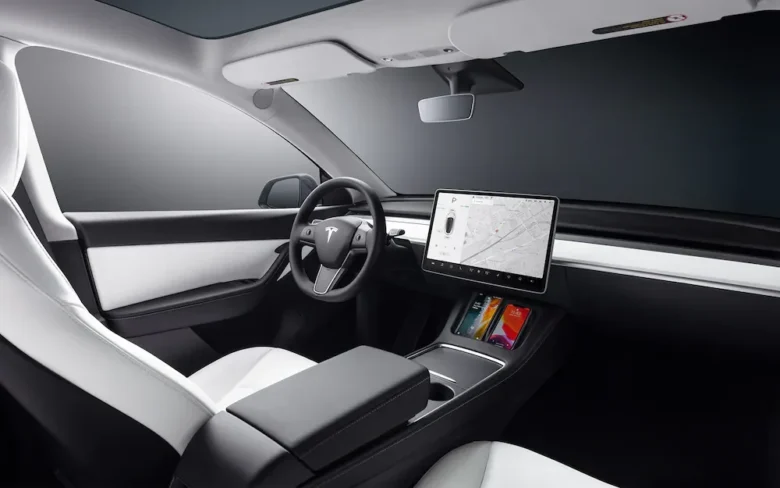 Tesla Model Y 2023 Interior image 1
