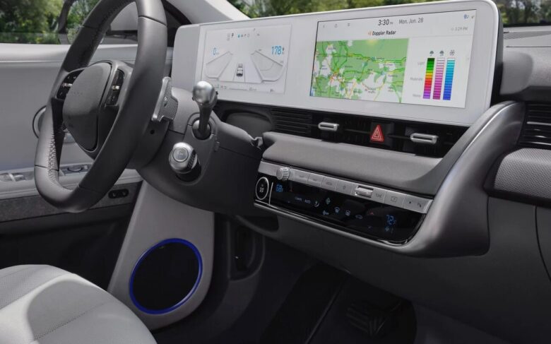 2024 Hyundai Ioniq interior image 5
