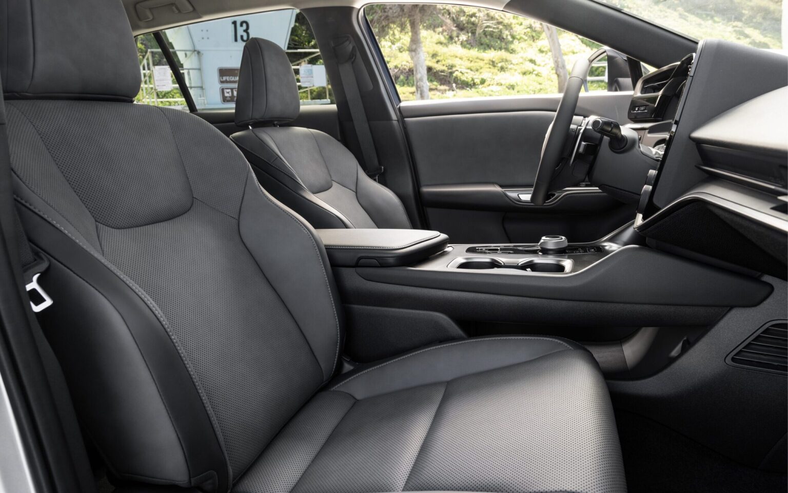 2024 Lexus RZ 450e Interior Image 13