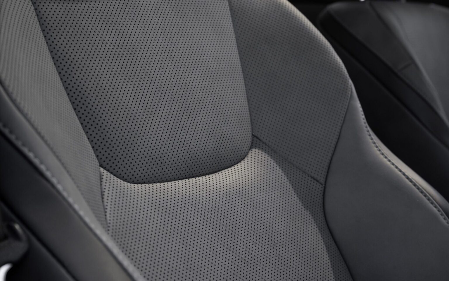 2024 Lexus RZ 450e Interior Image 33