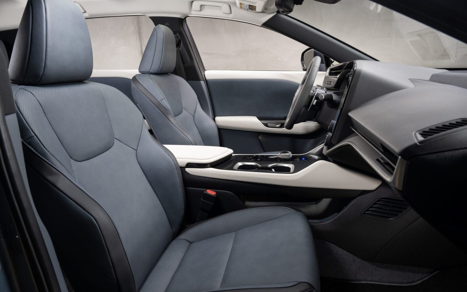 2024 Lexus RZ 450e Interior Image 12