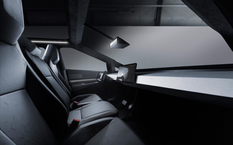 2024 Tesla Cybertruck Rear-Wheel drive Interior Images