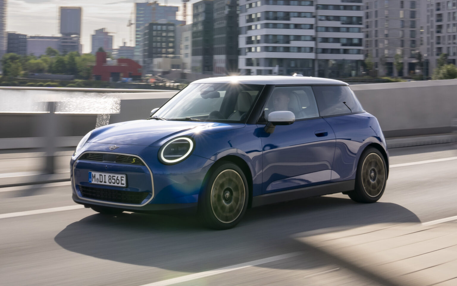 Best small electric cars cooper se (3)