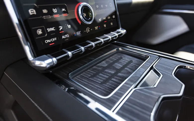 2024 Chevrolet Silverado EV Towing Capacity Interior Image 3