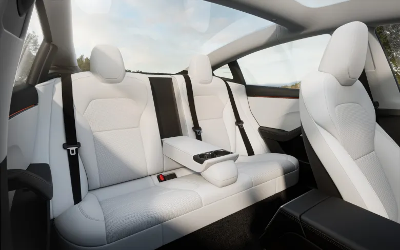 2024 Tesla Model 3 Interior Image 10