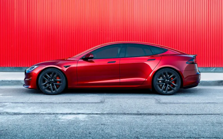 2024 Tesla Model S Exterior Image 2