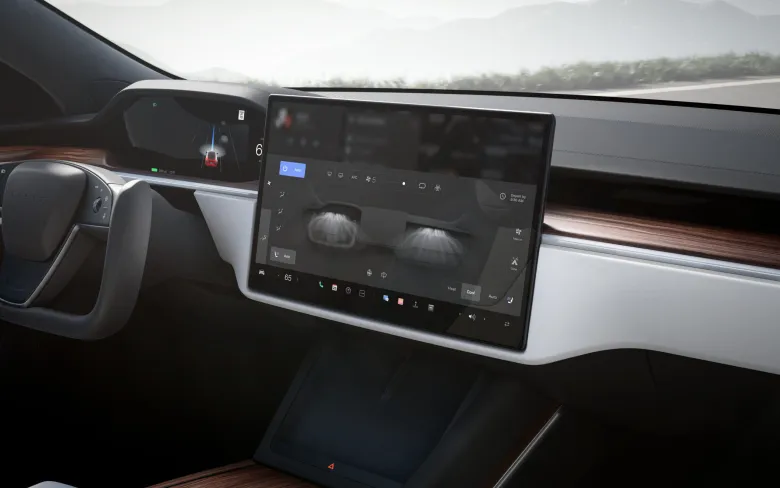 2024 Tesla Model S Interior Image 3