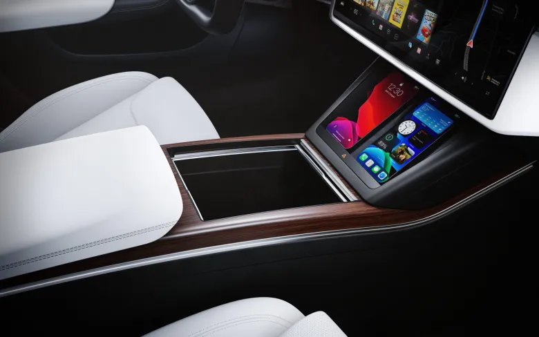 2024 Tesla Model S Interior Image 4
