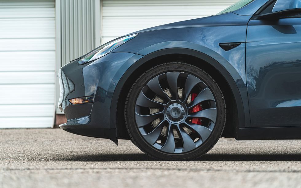 2024 Tesla Model Y Exterior Image 25