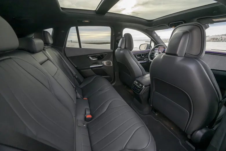 2023 Mercedes EQE SUV Interior Image 4