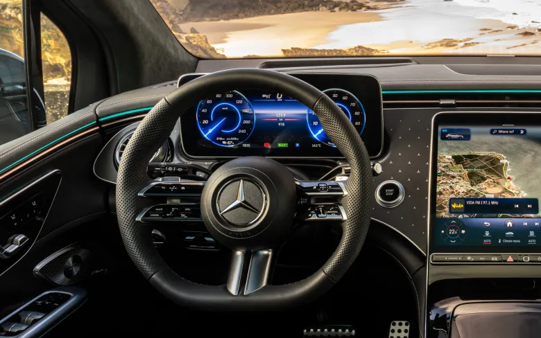 2023 Mercedes EQE SUV 500 4MATIC SUV Pinnacle Interior Images