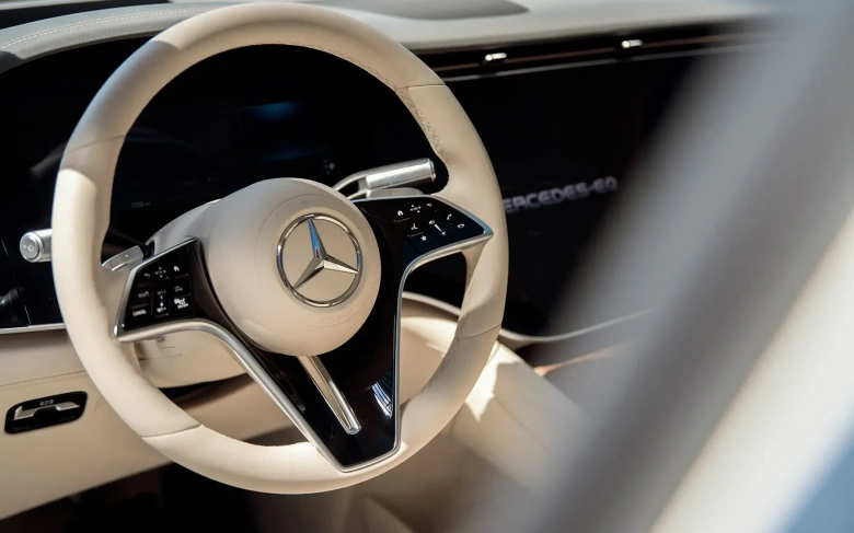 2024 Mercedes EQS SUV Interior Image 3