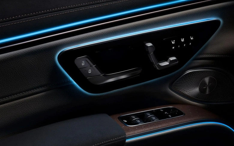 2024 Mercedes EQS SUV Interior Image 8