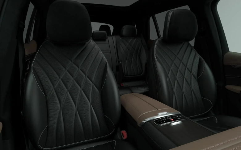 2024 Mercedes EQS SUV Interior Image 9