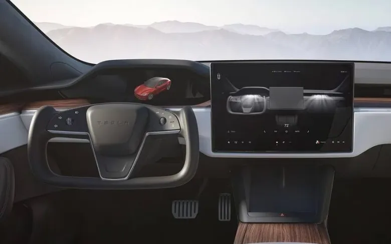 2024 Tesla Model X Interior Image 3