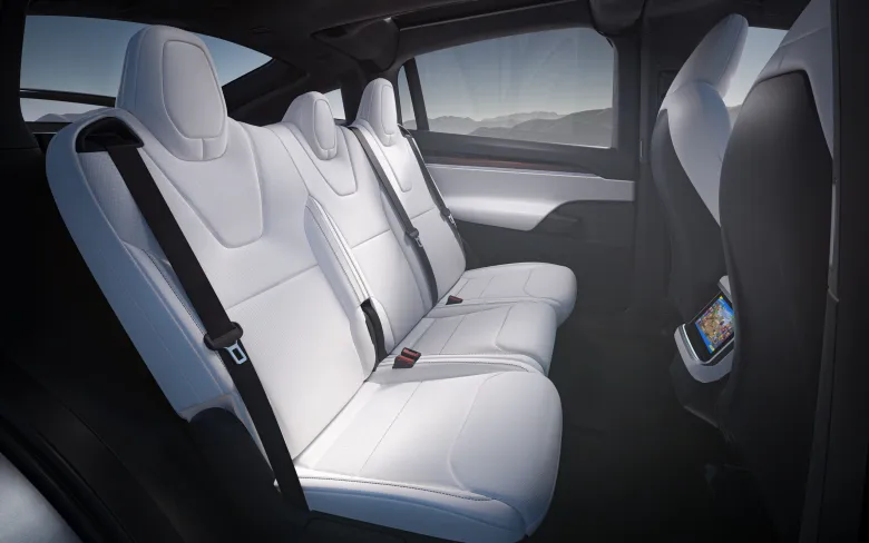 2024 Tesla Model X Interior Image 8