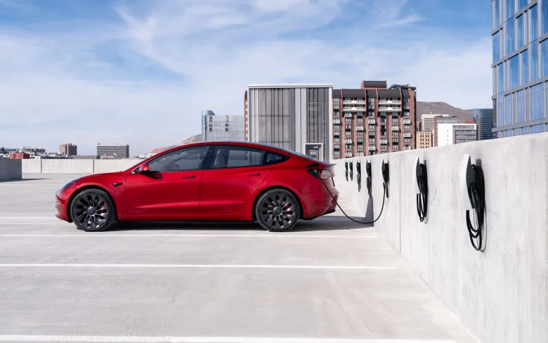 how long does it take to charge a tesla 22