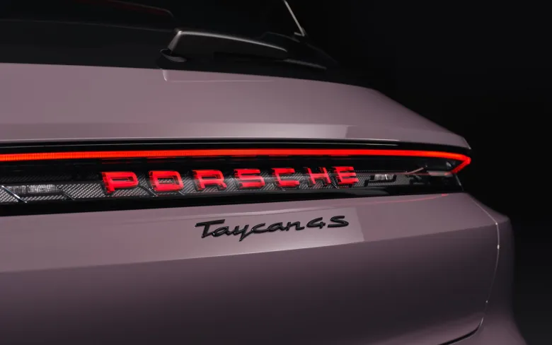 New Porsche Taycan exterior (56)