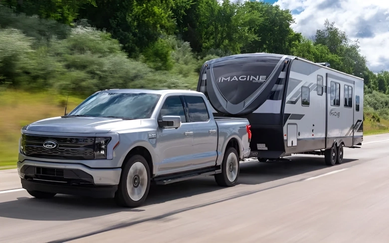 Cheapest Electric Trucks towing ford f-150 lightning(1)