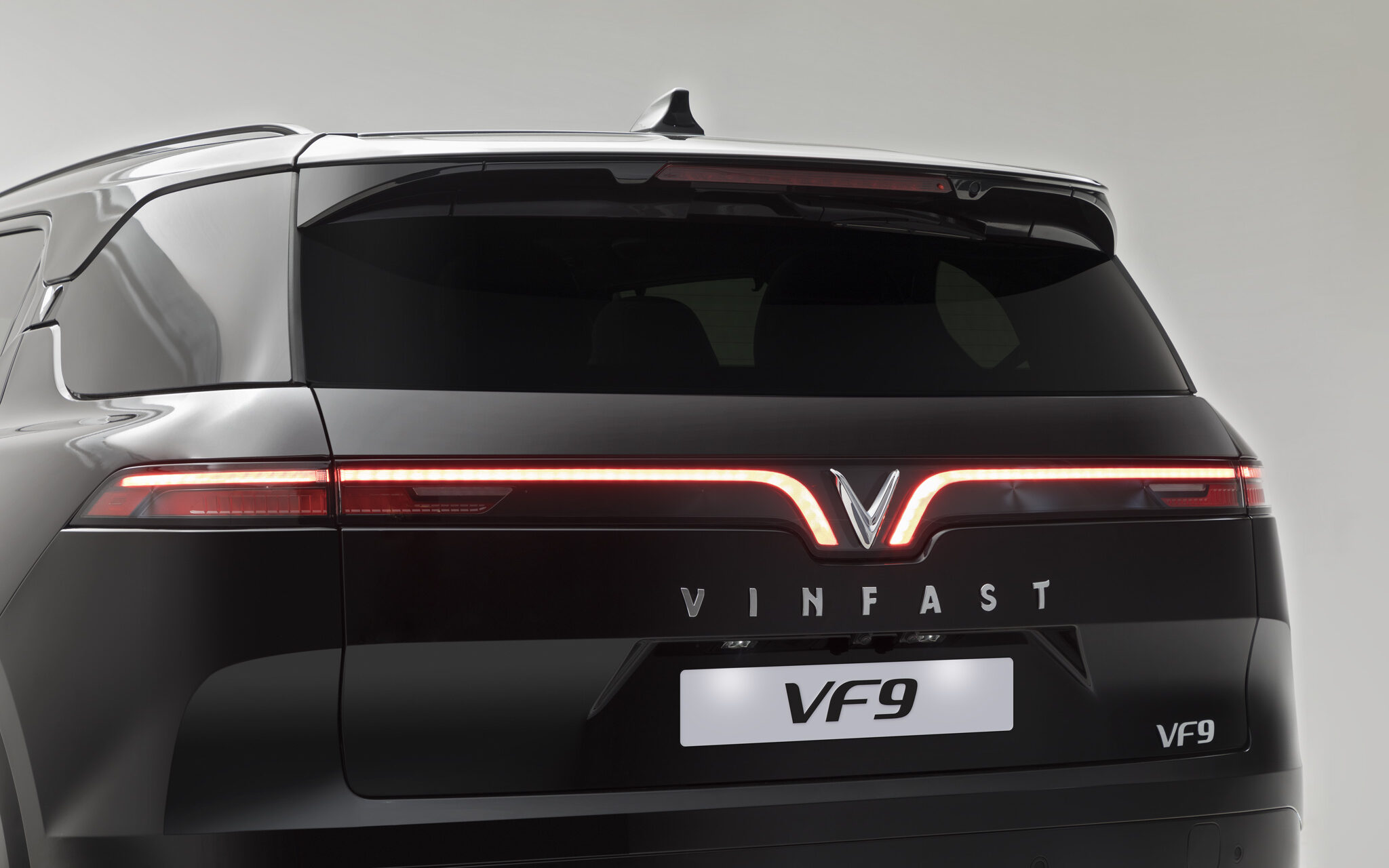 7 seater electric suv Vinfast VF9 (3)