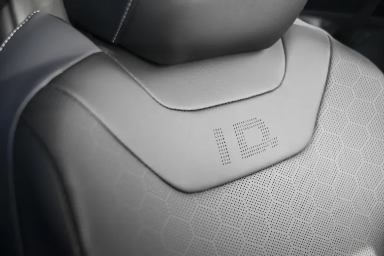 2024 Volkswagen ID.4 Interior Image 27