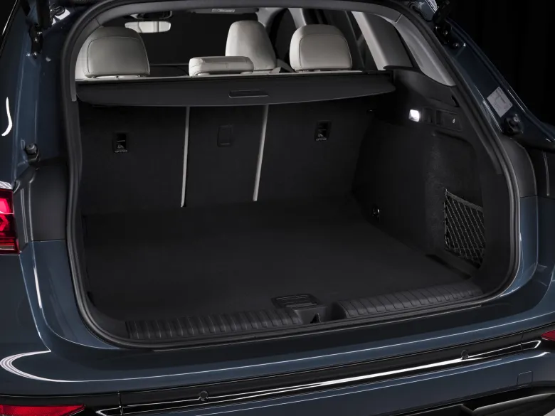 image 1 2025 Audi Q6 E-Tron interior
