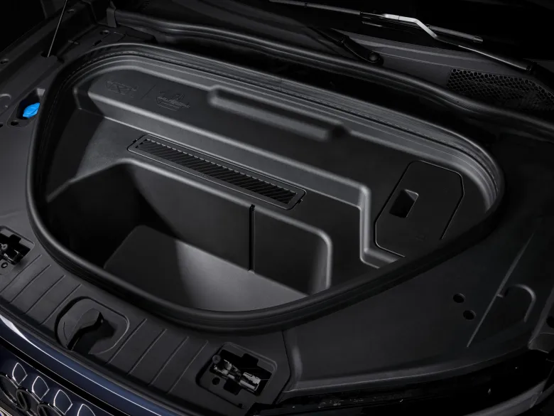 image 4 2025 Audi Q6 E-Tron interior