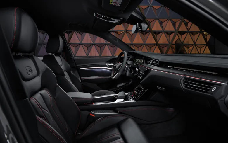 image 1 Audi Q8 e-tron Top Premium Electric SUV