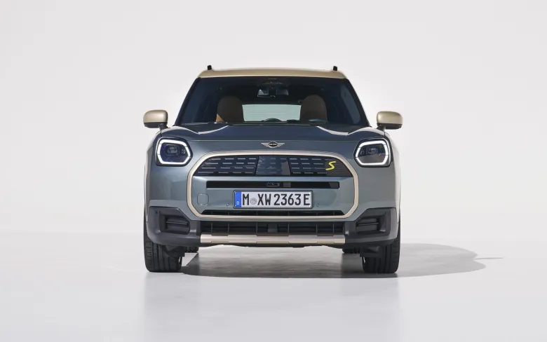image 4 Mini Countryman best electric compact suv