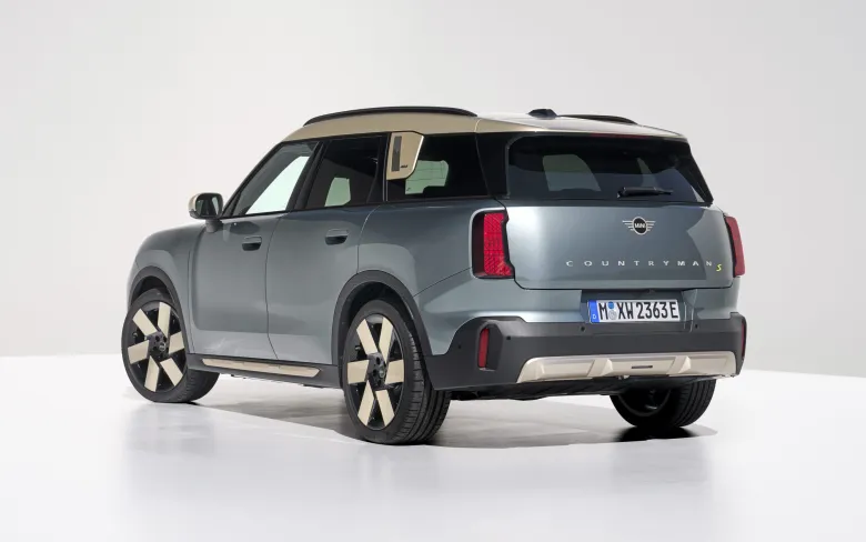 image 5 Mini Countryman best electric compact suv