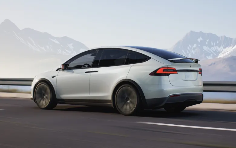 Tesla Model X lease deal image 2