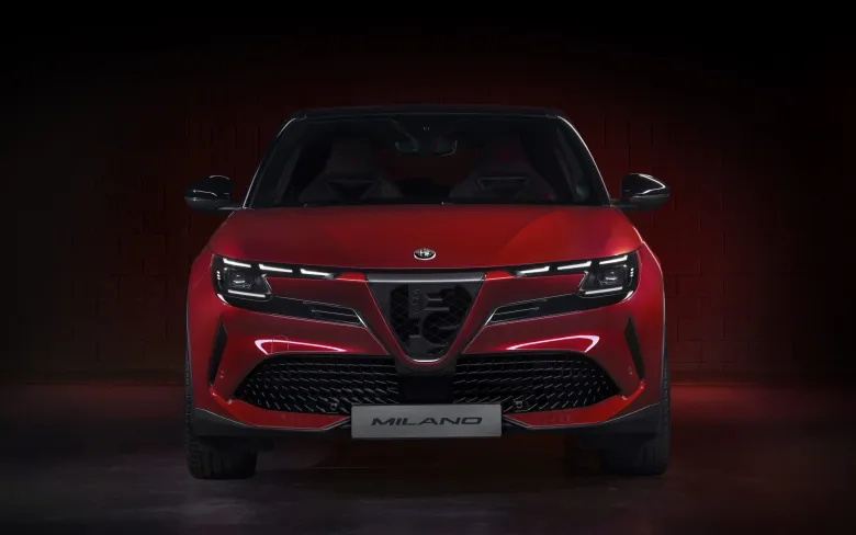 2024 Alfa Romeo Junior Exterior Image 8