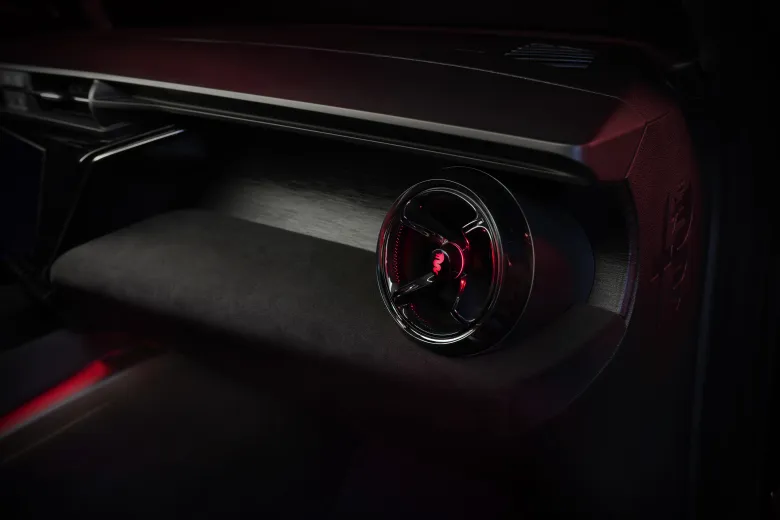 2024 Alfa Romeo Junior Interior Image 12