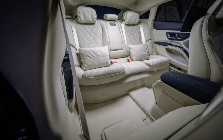 2025 Mercedes-Benz EQS Sedan Interior Image 5