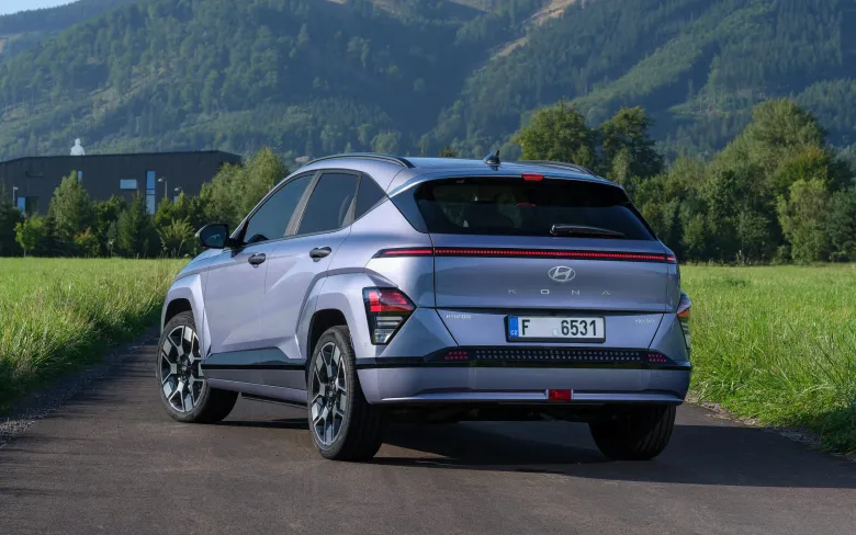 3 Hyundai Kona best electric hatchback image