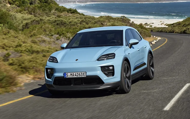 Porsche Macan EV Base model Exterior Image 4