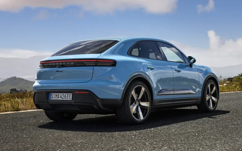 Porsche Macan EV Base model Exterior Image 3